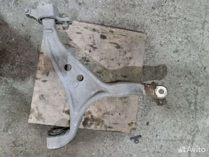 Рычаг передний левый нижний Mercedes W166