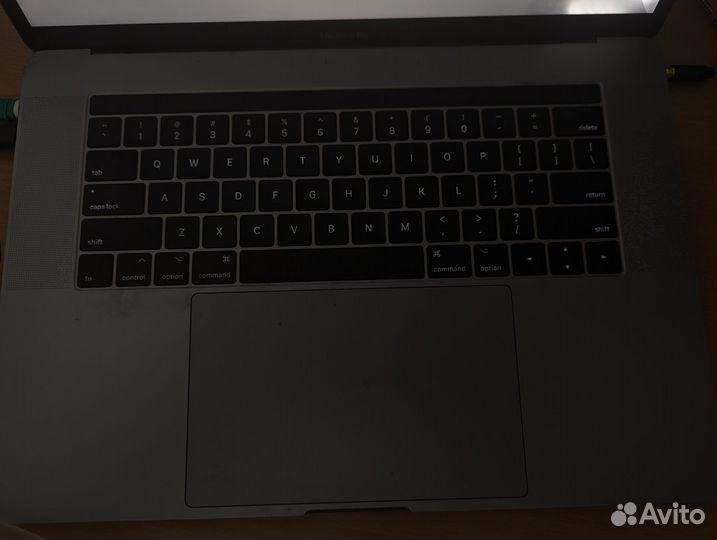 Macbook Pro 15 2016 i7 16gb 512gb