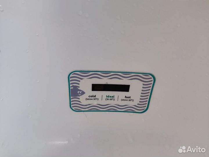 Детская ванночка с термометром