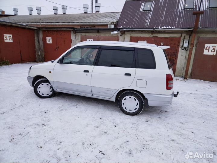Daihatsu Pyzar 1.5 МТ, 1997, 4 200 км