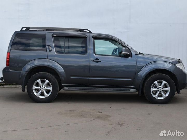 Nissan Pathfinder 2.5 AT, 2011, 172 227 км