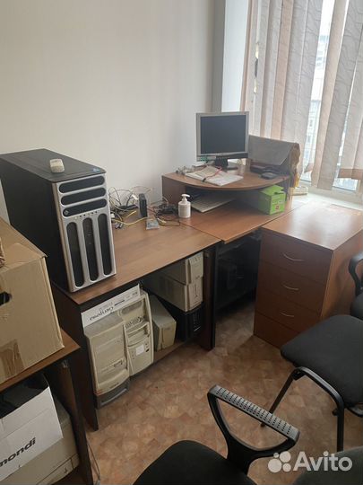 Стол офисный