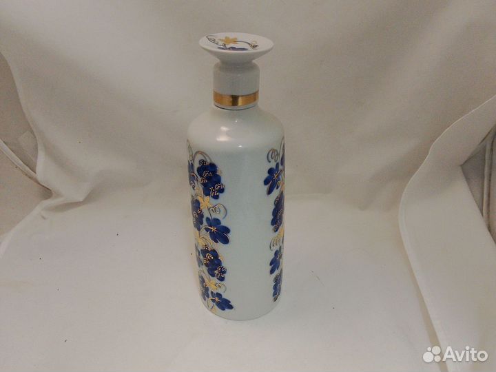 Штоф, графин полонне