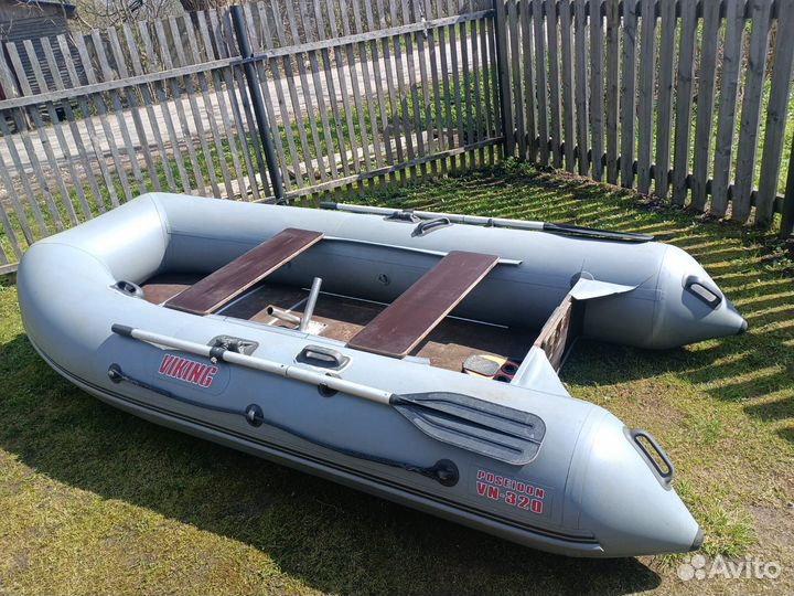 Моторная лодка