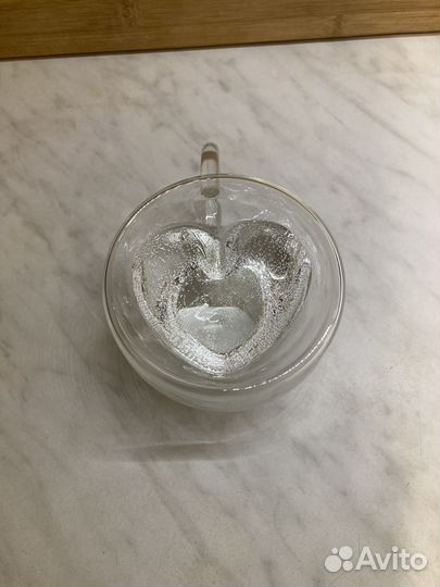 Стеклянная кружка с двойными стенками сердечко