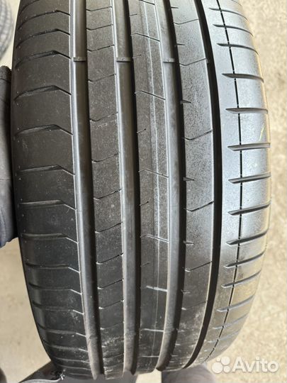 Pirelli P Zero PZ4 265/35 R22 102V