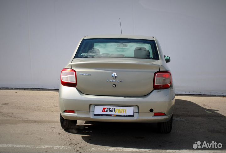 Renault Logan 1.6 МТ, 2016, 245 293 км