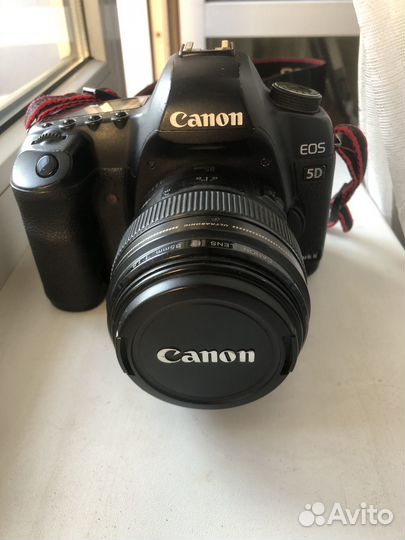 Canon Mark EOS 2 5D + объектив