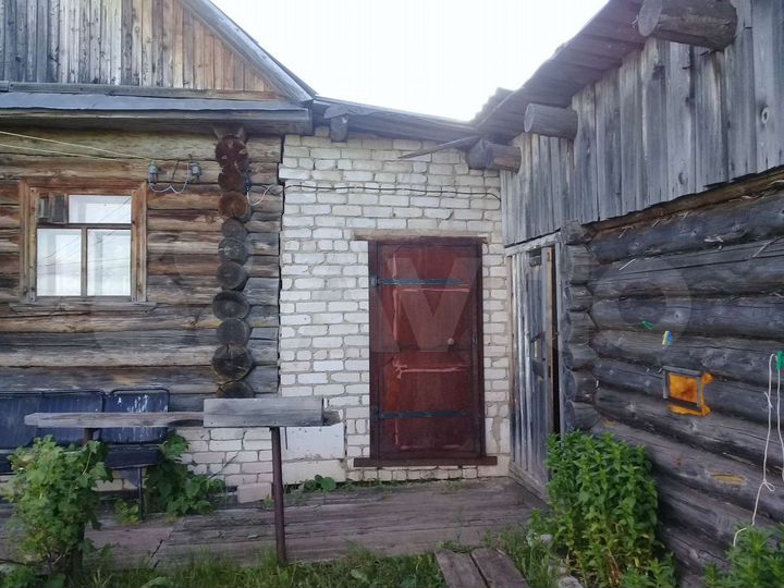 Дом 30 м² на участке 20 сот.