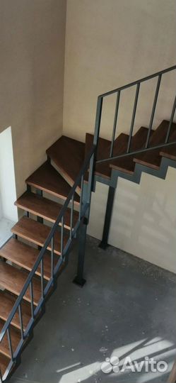 Ступени для лестницы из массива дерева дуб, бук