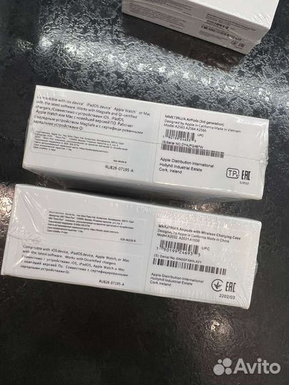 Беспроводные наушники apple airpods