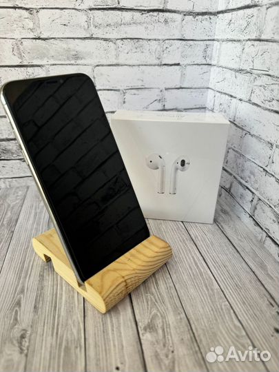 iPhone X, 64 ГБ
