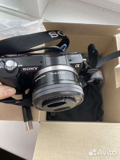 Компактный фотоаппарат Sony Alpha A5000 Kit