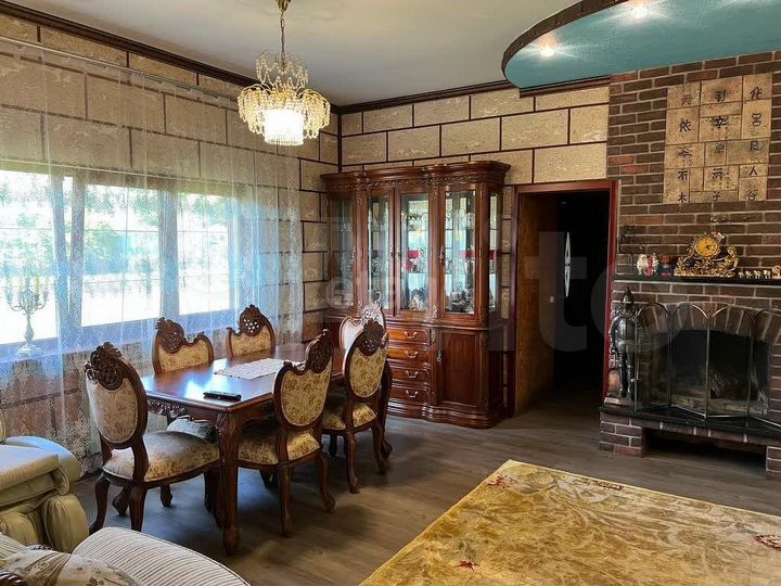 Коттедж 253 м² на участке 18 сот.