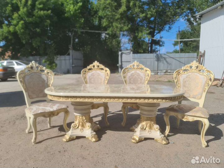 Столы, стулья