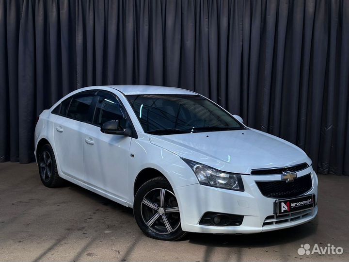 Chevrolet Cruze 1.6 AT, 2011, 141 000 км