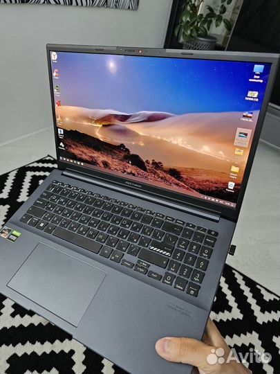 Asus vivobook pro 15 amoled 2.5k