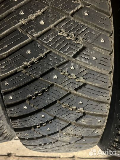 Goodyear Ultragrip Ice Arctic 205/55 R16