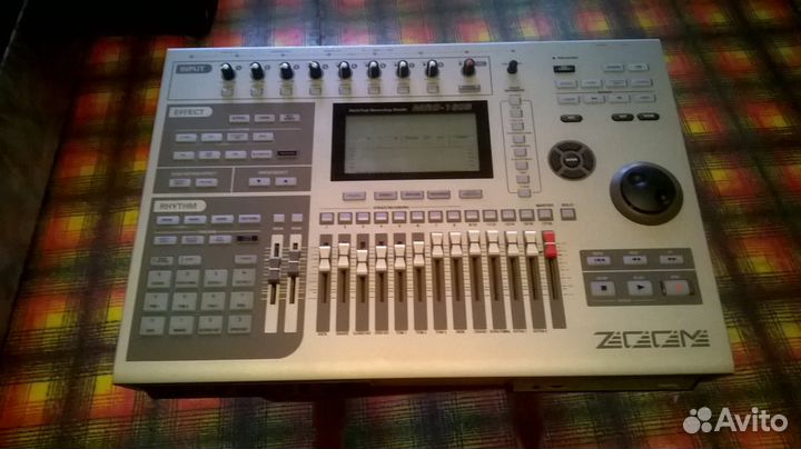 Multi-рекордер zoom MRS 1608