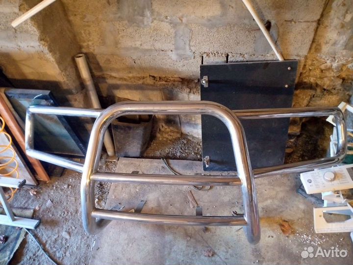 Продаю кенгурятник, переднюю защиту от крузака 85