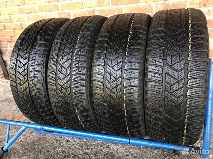 Pirelli Winter Sottozero 3 245/40 R18