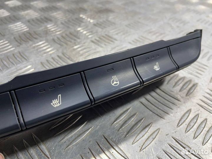 Кнопки обогрева руля и сиденья Santa Fe 4 2020