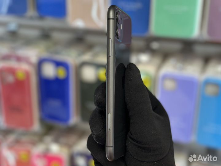 iPhone 11, 64 ГБ
