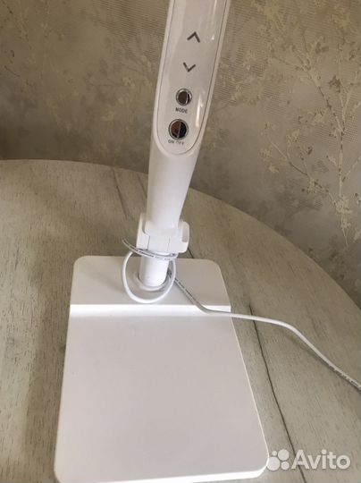 Лампа настольная