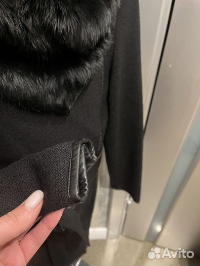 Пальто шерстяное