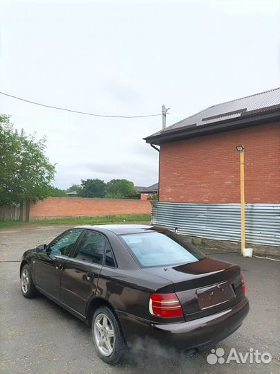Audi A4 2.6 МТ, 1997, 415 061 км