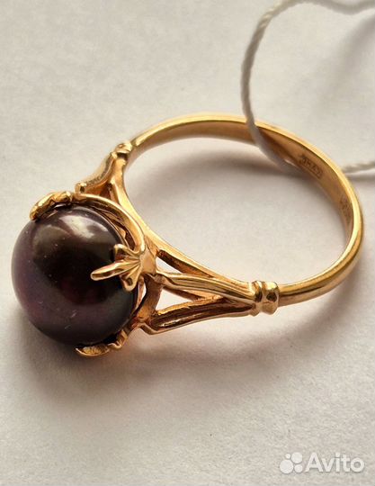 Золотое кольцо с черной жемчужиной, 585
