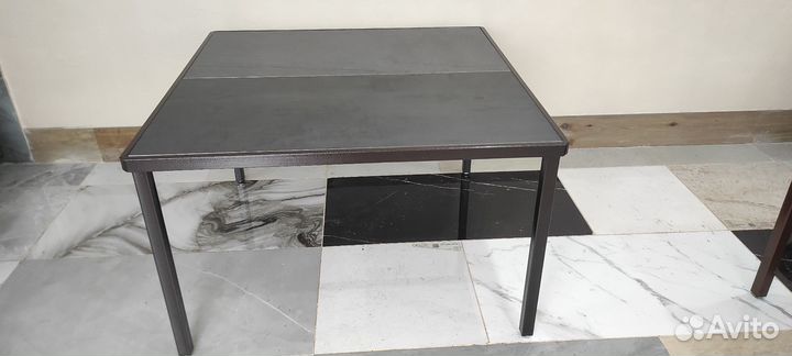 Кухонный стол