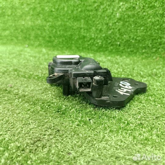 Моторчик заслонки печки Ford Mondeo 3 рест. 2004