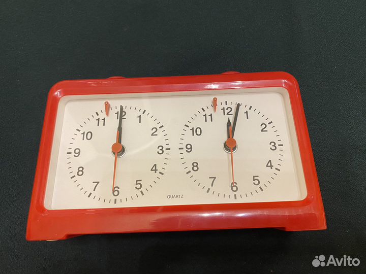 Шахматные часы кварцевые новые