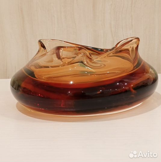 Пепельницу Богемской стекло