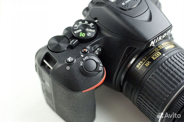 Nikon d5600 + kit 18-55 (пробег 8422)