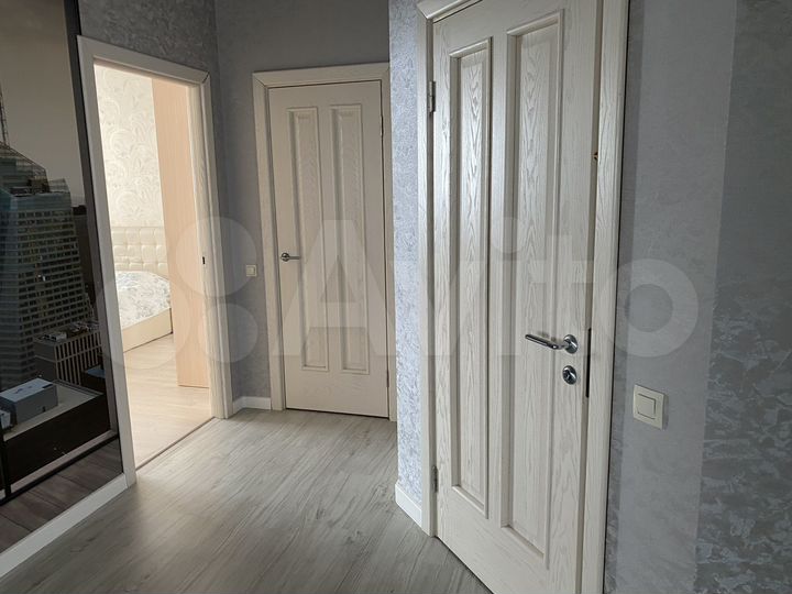 3-к. квартира, 130 м², 10/17 эт.