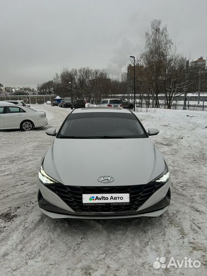 Hyundai Elantra 1.5 CVT, 2022, 74 000 км