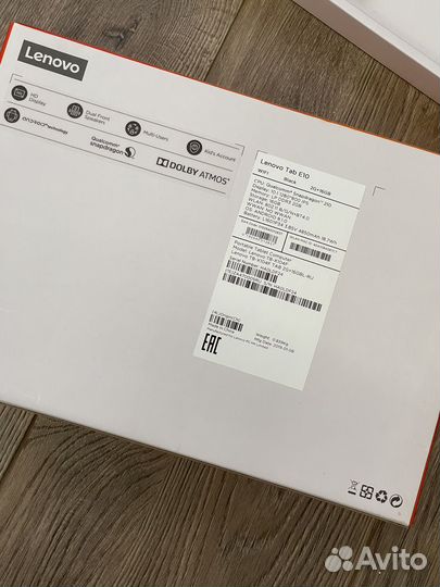 Планшет Lenovo Tab E10