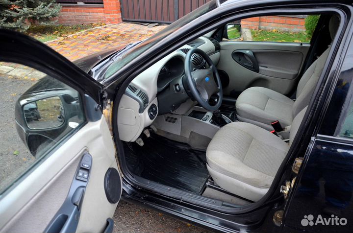 LADA Kalina 1.6 МТ, 2009, 156 540 км