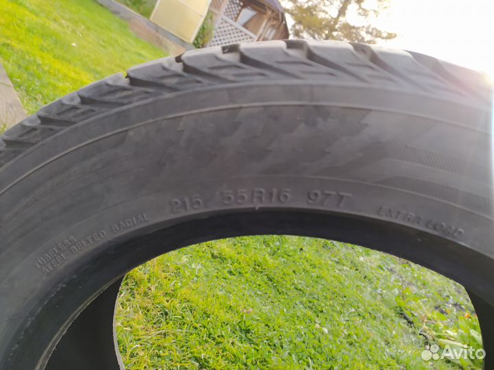 Yokohama Ice Guard Stud IG55 215/55 R16