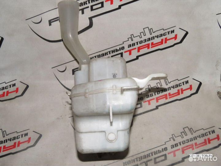 Бачок омывателя mitsubishi pajero IO H61W H66W H71W H76W MR442138