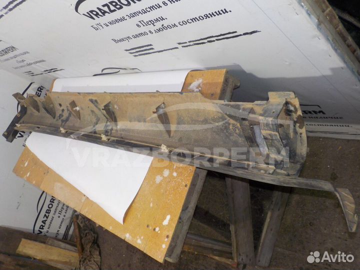 Накладка порога (наружная) Volvo XC60