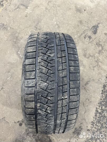 Triangle Snowlink TWT02 275/35 R20 102V