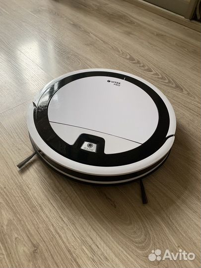 Робот пылесос Vitek VT-1803