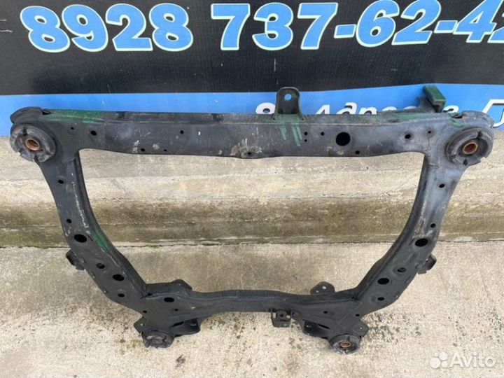 Подрамник передний Toyota Camry V50/V55 2011-2018