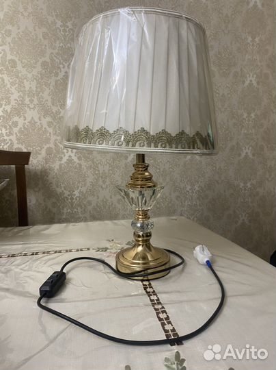 Лампа настольная