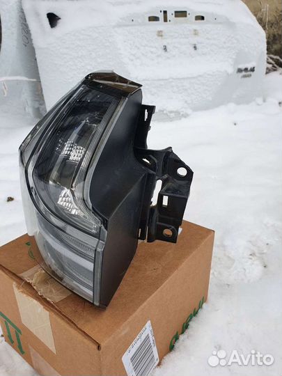 Фонарь левый Lexus LX570 LX450D Black Vision