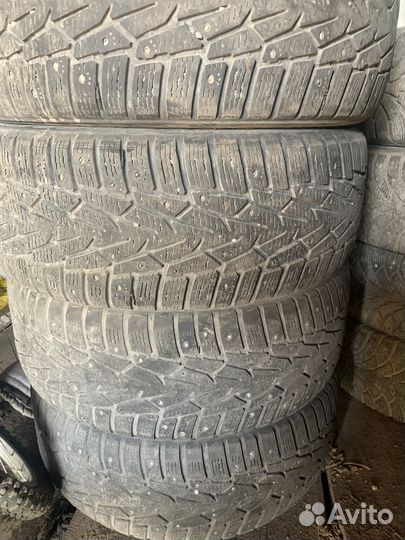Nokian Tyres Hakkapeliitta 7 215/55 R17