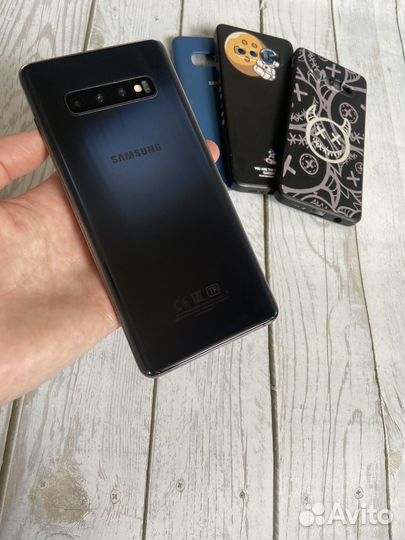 Samsung Galaxy S10+, 8/128 ГБ